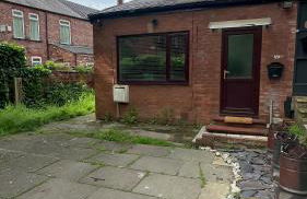 Beautiful Bungalow Awaits Your Short Term Stay - Foto 10