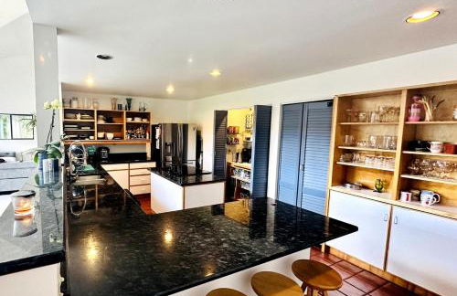 Waterfront Escape - Dock, Hot Tub, Theater - Foto 33