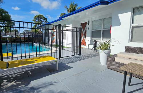 Prime Location Gateway with Pool & Patios, Near Beaches, Groceries and Restaurants - Photo 63