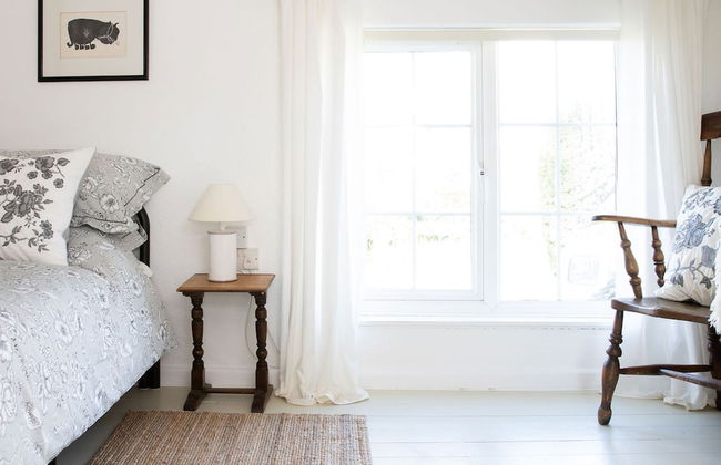 Pretty Cottage Near City Sea - Foto 25