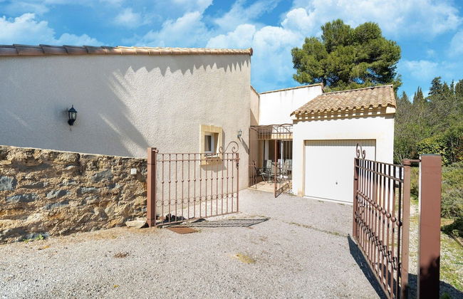 Villa in Montbrun With Pool and Mountain Views - Photo 33