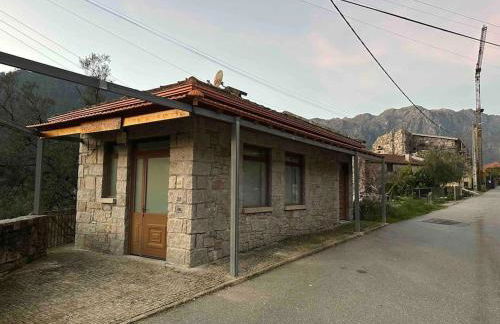 Refúgio do Agricultor - Gerês - Foto 1