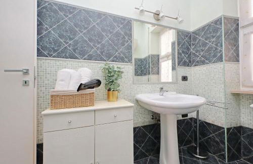 Domus 68 - Apartment with terrace - Photo 22