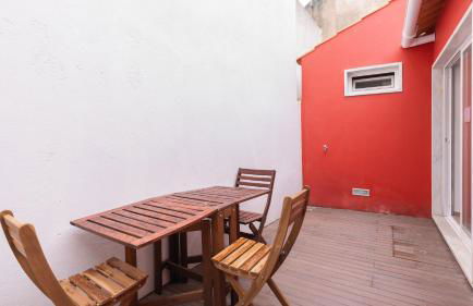 Cozy Retreat with Patio Near Sintra by LovelyStay - Foto 21