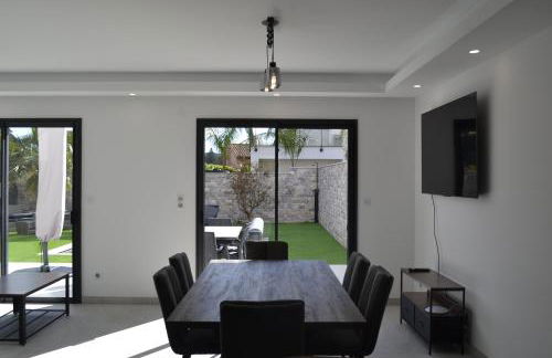 ETOILE DU BERGER Saint Aygulf 3 Villas et 4 appartements jardin individuel et piscine chauffée en saison - la mer et les plages 450 m - Foto 15