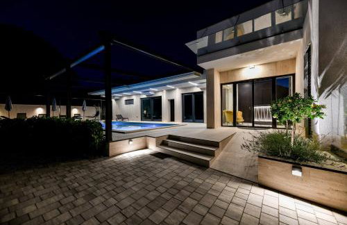 CROWONDER Apartments & Rooms OAZA with heated Swimming Pool and Sauna - Photo 30