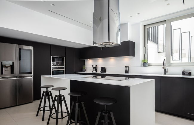 Black Stone Villa - Photo 16