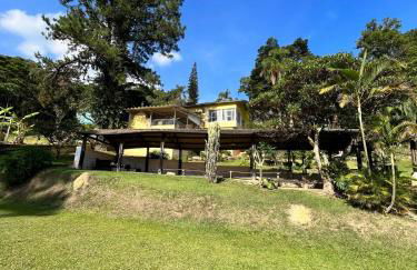 Chácara Casa Amarela - estrutura completa de lazer - ambientes elegantes e exclusivos - campo de futebol e bocha - piscina - lareiras - 10 min Rota do Vinho - Foto 64