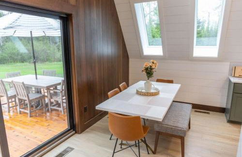 TreeTops Ayframe, Supersized AFrame on the River with Hot Tub - Foto 43