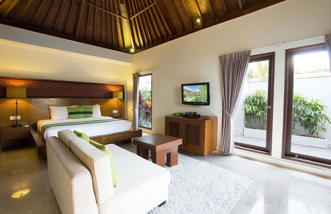 Serene Villas - Photo 13