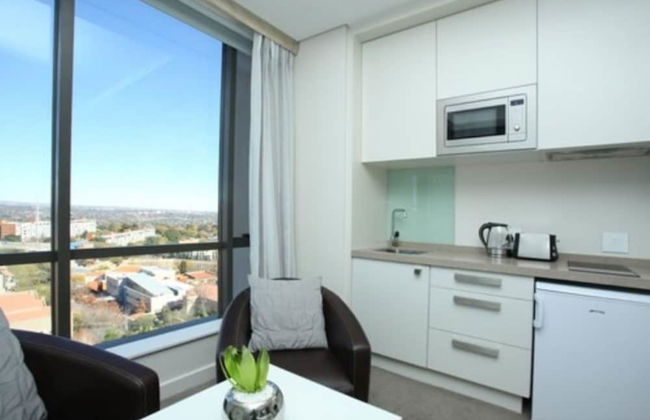 Sandton Skye Apartment - 616 - Photo 26