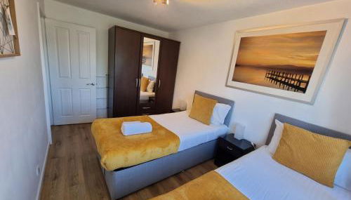 2 Bedrooms - 3 Beds - Free Parking - 168 - Foto 5