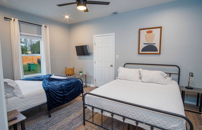 Downtown Dream Home Spacious 4br/2ba Sleeps 12! - Foto 5