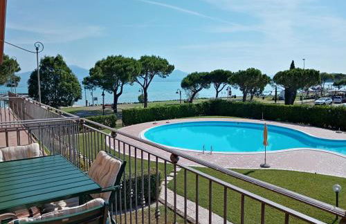 Mosaici Sunrise - lake front apartment with beautiful view - Foto 1