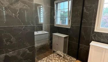 Villa Les Folies - magnifique jardin avec piscine - Foto 4