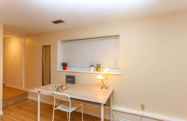 2bdr Suite UBC by Elevate Rooms - Photo 9