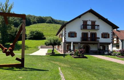 Apartamentos Irati - Foto 1