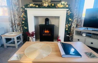 Laburnum Lodge with Hot Tub - Foto 22