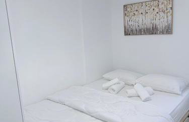 Mont Parnes Little House - Foto 1