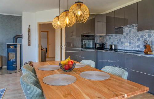 Lüftenblick - 2 Ferienwohnungen am Starnberger See, mit Terrasse oder Balkon, Weitblick, Sauna, Kamin, E-Ladestation - Foto 59