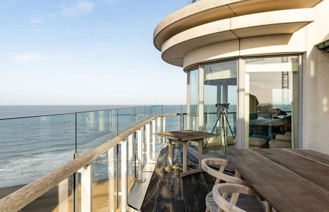 Stunning Penthouse With Free Parking and sea View - Foto 13