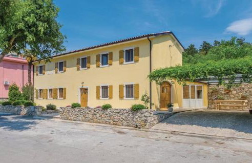 Holiday home in Šušnjevica with swimming pool - Photo 10