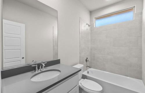 Spacious Home Perfect for Families& Business Trips - Foto 15