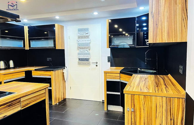 Escape to Pottum Luxury Villa - Foto 9