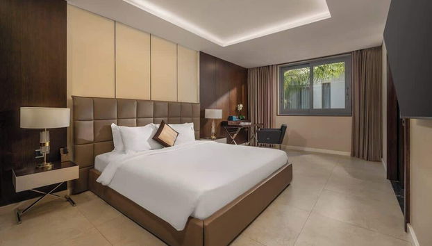 8BR Beachfront Eden: Luxury Events & Getaways - Foto 3, Habitación