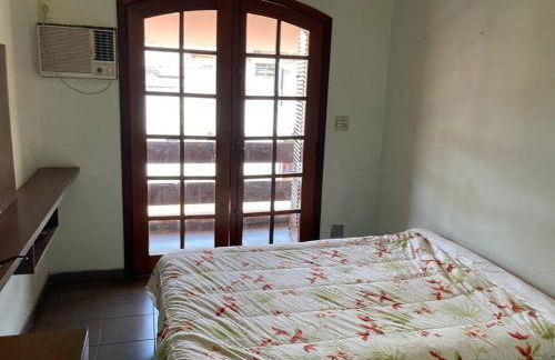 Casa grande, ampla, com 4 quartos e estacionamento - Foto 18