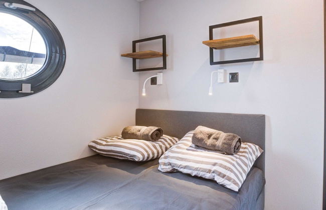 Modern Houseboat in Volendam With Shared Pool - Foto 2