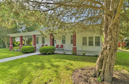 Hampton Sanctuary with Fire Pit and Fenced Yard! - Foto 1