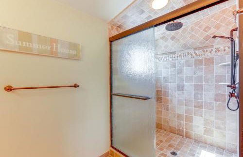 Spacious Avalon Beach House - 2 Blocks to Water! - Foto 16