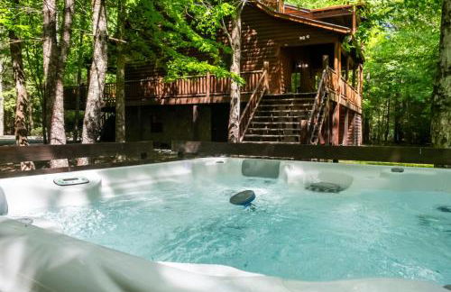 A Creek Runs Thru It - Secluded Waterfront Cabin - Foto 8