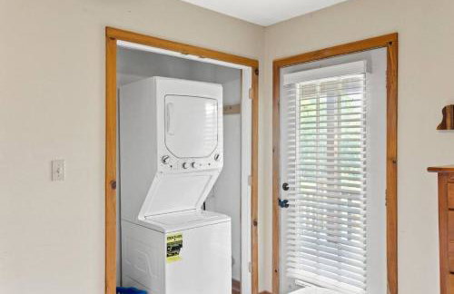 Heavenly Hideaway- Hot Tub, Firepit, Covered Patio - Foto 29