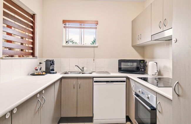 Pool view two-bedroom apartment - Foto 7