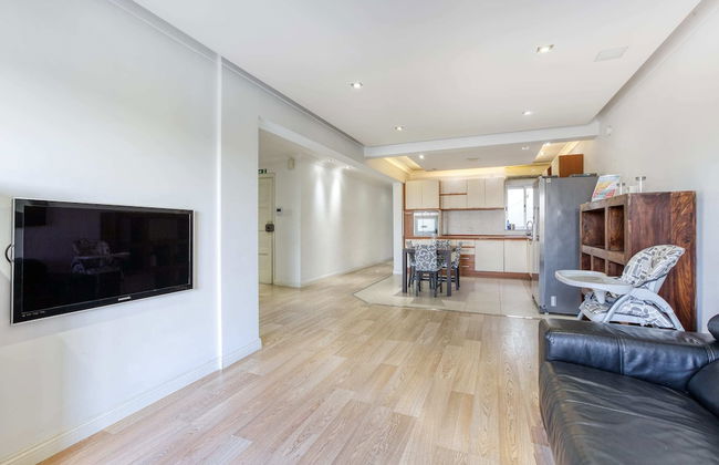 Seafront Apartment - Foto 21