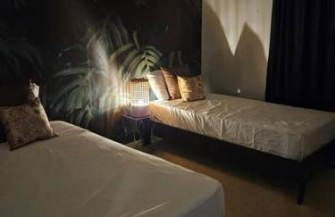 Maleficent's Disney's Jungle VR Retreat - Foto 17