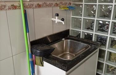 Apartamento espaçoso com 3 quartos para até 6 pessoas, Garagem coberta dentro do condomínio e Check-in Automático via Fechadura com senha - Foto 59