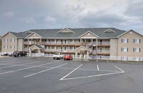 Lake Front and Calm Waters at Miramar 3BR 2BA - Photo 19