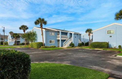 Steps to the Beach Pool Courts Family Fun - Foto 49