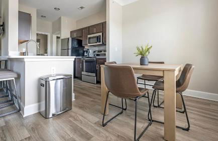 Landing Stylish 1BD Yoga Studio Gym - Foto 46