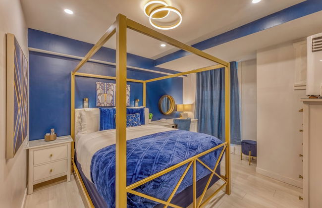 Art Deco Broadway Bedroom (with Shared Common Area) - Photo 2