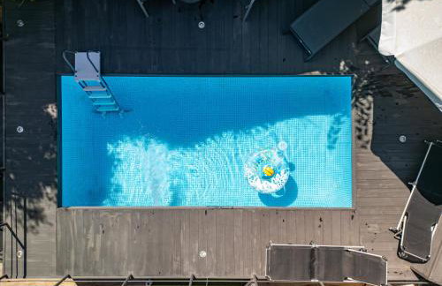 Blissful Residence with Pool by 8essentially - Foto 6