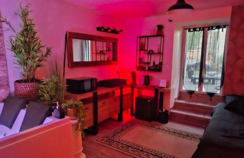 Suite deluxe avec jacuzzi et jardin à 2 min de la plage - Foto 28