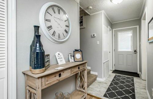 Fairfield Bay Gem with pool access and 4 Mi to Lake - Photo 16