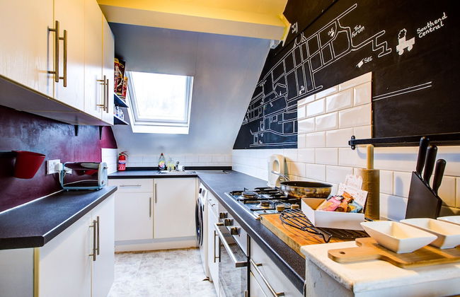 Entire Artistic Open-plan Top Floor Apartment - Foto 10