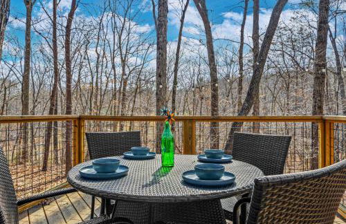 River Cabin - Fire Pit, Kayaks, Games, Dog Park - Foto 37