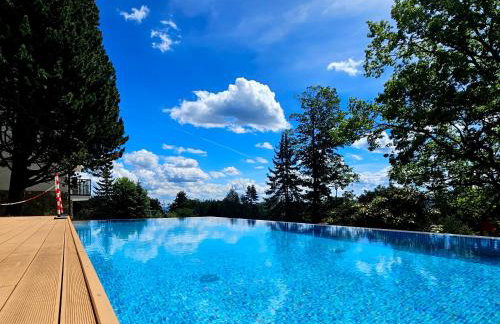 Pine Point Apartament with shared Pools, Jacuzzi, Sauna & Gym - Foto 2