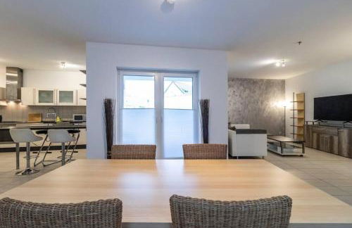 200m² Wohnung mit 6 Schlafzimmer - Foto 12